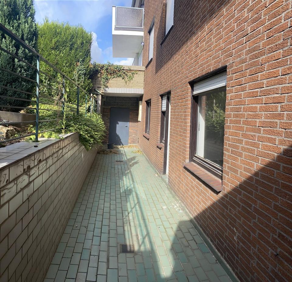 3-Zimmer Souteran-Wohnung (saniert) mit großer Terasse und viel Licht – Bild 2