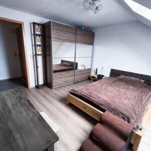 Helle 3-Zimmer-Dachgeschosswohnung im Ortskern von Rot am See