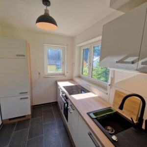 1,5 Zimmerwohnung mit Terrasse, Gartenanteil, Einbauküche, voll möbliert, voll ausgestattet