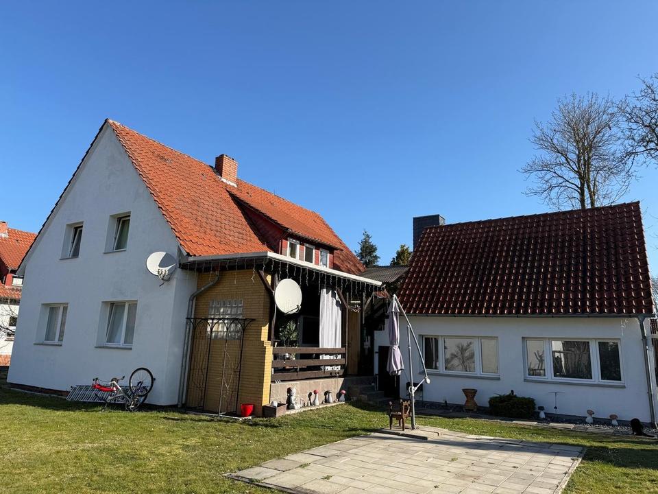 Attraktives Zweifamilienhaus in zentraler Lage – Bild 5