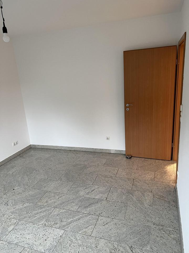 Schöne charmante 3 Zimmer Wohnung in Köln Weiler – Bild 15