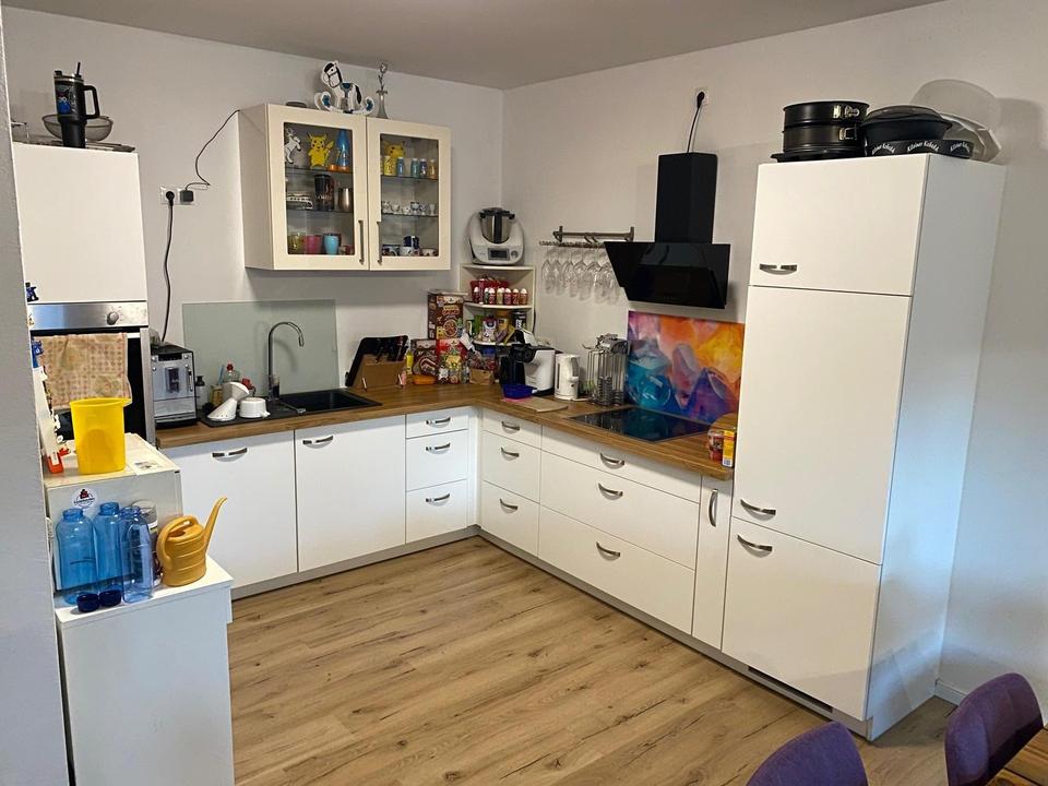 neuwertige 3 Z. Wohnung 91qm mit Gäste WC, Ankleidezimmer u. mehr – Bild 3