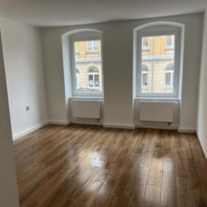 Rarität - Tolle 5 Zimmer Altbauwohnung mit EBK - Frisch Renoviert - 300m vom Markplatz