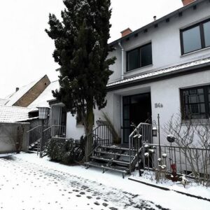 Großes, neuwertiges Reihenhaus mit Garten * in Jockgrim