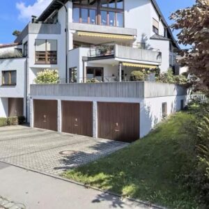 4 – Zimmer Wohnung 120 qm - eigener Garten - große Terrasse