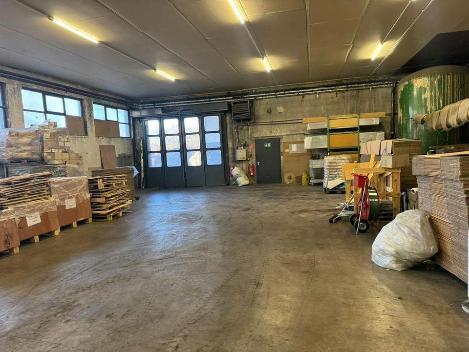 Prdouktions- /Lagerhalle mit Verwaltungsgebäude – Bild 5