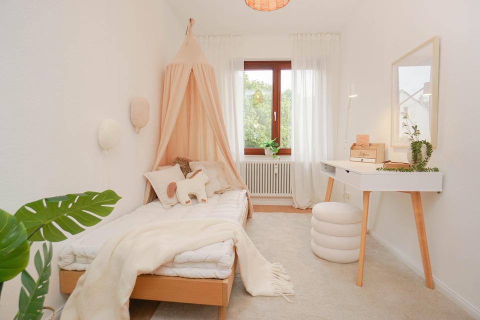 SOFORT FREI: Helle 3-Zimmer Wohnung mit großem Balkon – Bild 8