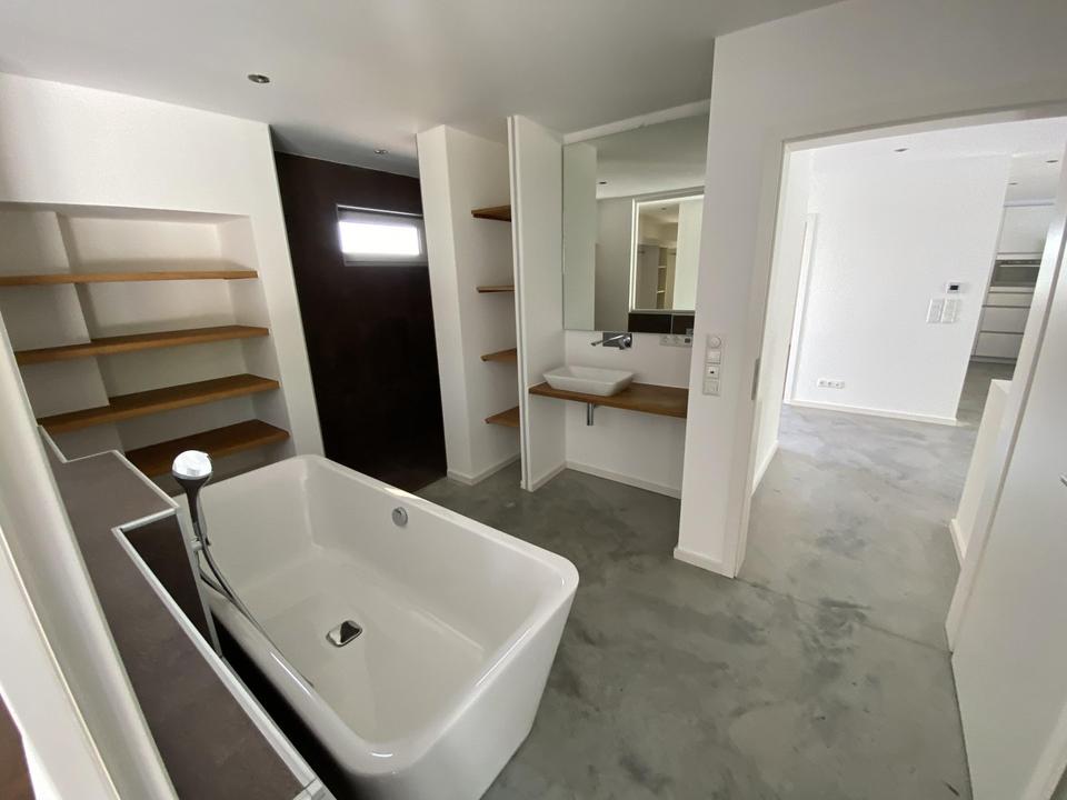 Premium 5-Zi.-Maisonette mit Privategarten, Pool & PV -exklusives Wohnen auf zwei Ebenen – Bild 7