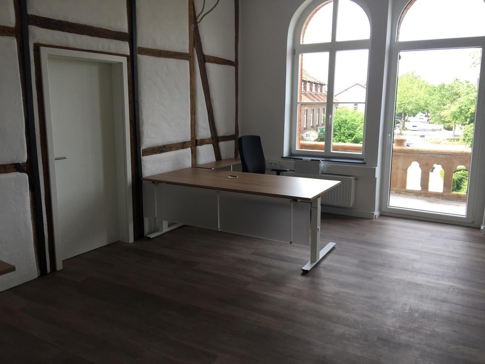 Schicke Büros und Räume im wunderschönen denkmalgeschützten Bahnhof 1A LAGE – Bild 4