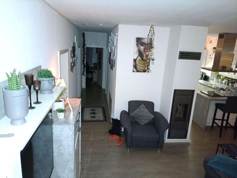 Moderner, energieeffizienter Winkelbungalow mit Sauna & Kamin – Bild 6