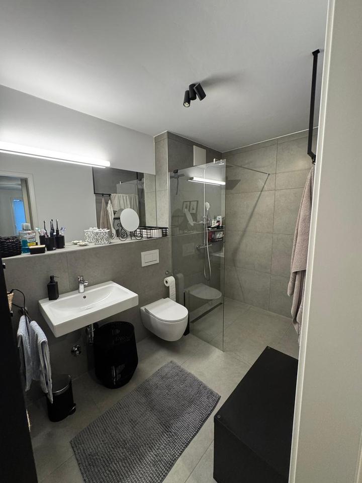 Neubau Wohnung mit Garten, Terrasse & EBK - Erdwärme, Aufzug, Stellplatz usw. – Bild 6