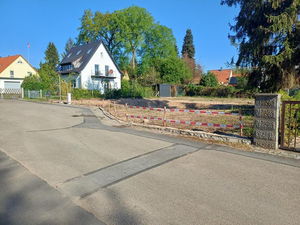 Baugrundstück in ruhiger, durchgrünter Lage*positiver Bauvorbescheid für Doppelhaus*provisionsfrei – Bild 4