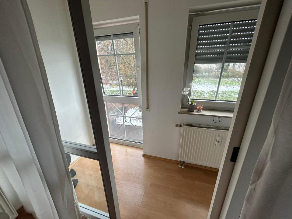 Schöne, modernisierte 2-Zimmer-Wohnung mit zwei Wintergärten – voll möbliert – Bild 8