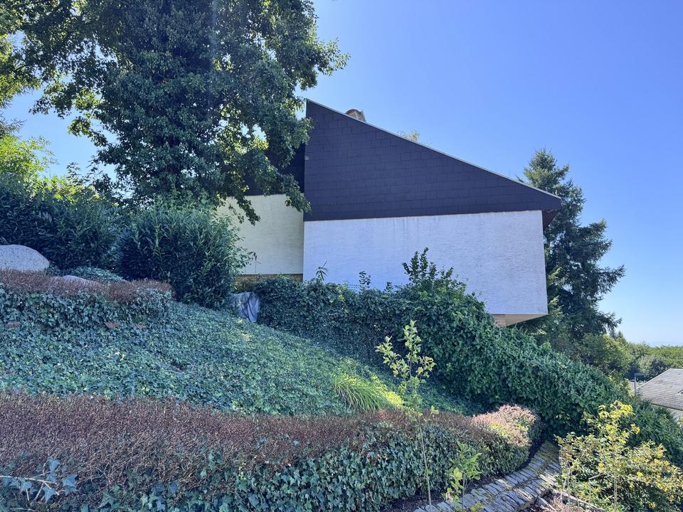 Sanierungsbedürftiges Einfamilienhaus (ca. 150 m2) in Aussichtslage von Lauf – Bild 2