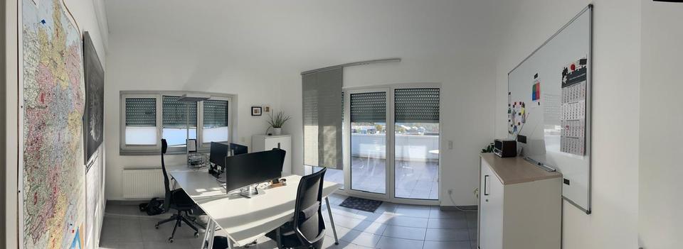 Moderne Büro-/Gewerbeeinheit mit Terrasse in verkehrsgünstiger Lage