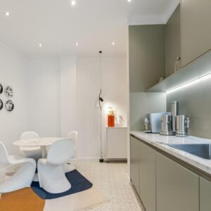 MITTE: Teilmöblierte Wohnung in Mitte ab 01.01.26 - ruhiger Hinterhof