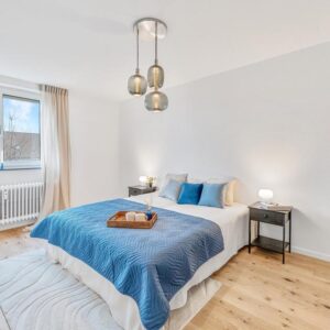 sofort frei: hochwertig renovierte 3 Zi in Höfingen