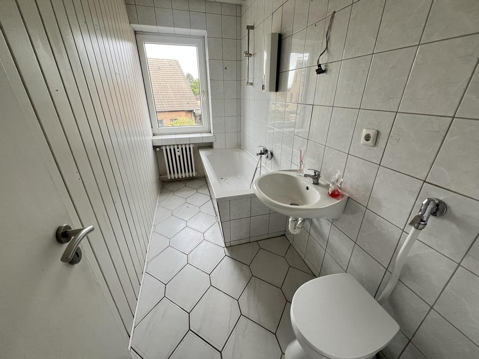 PROVISIONSFREI !!! Leerstehende Wohnanlage mit 12 Wohnungen & 7 Garagen – Bild 13