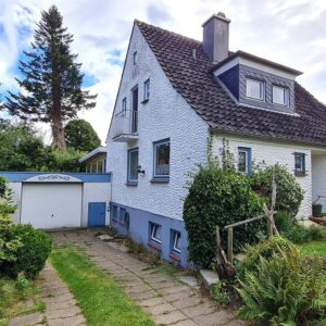 Von Privat: Bezauberndes Einfamilienhaus mit idyllischem Garten