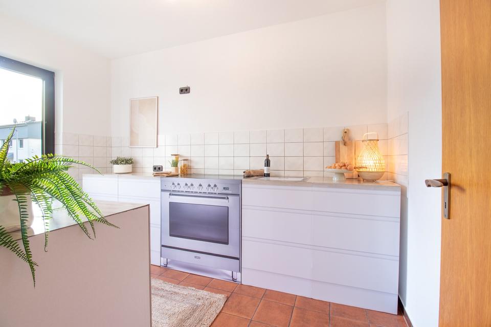 ***Lichtdurchflutete 4-Zimmer-Wohnung in Kassel-Harleshausen - mit großem Balkon & Garage*** – Bild 11