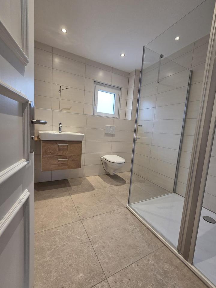 Wow-Effekt am Schlössle: Saniertes Split-Level-Haus mit 3,60m Deckenhöhe, Marmor und Garten – Bild 13