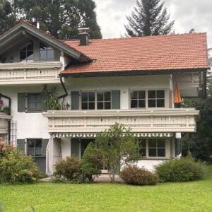 2-Zimmer ETW mit Bergblick befr. MV 3 - 4 J. teilmöbliert