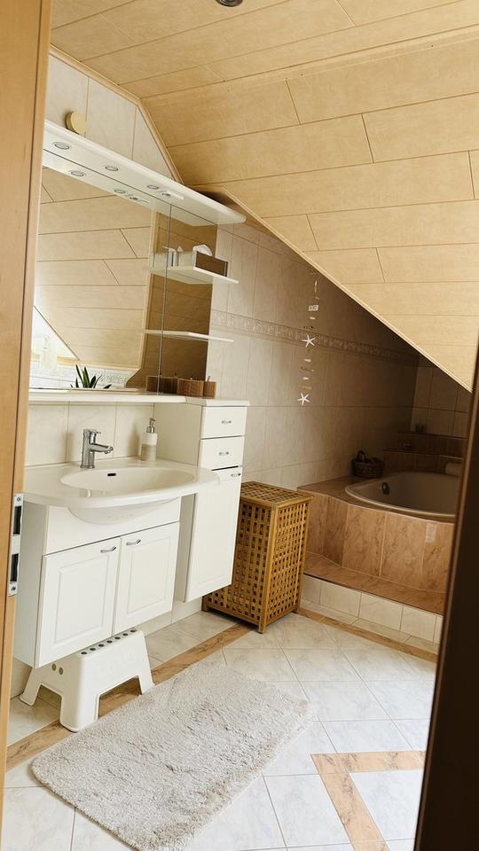 Moderne 4,5-Zimmer-Wohnung mit Balkon – ca. 130 m² in ruhiger Lage von Tauberbischofsheim – Bild 7