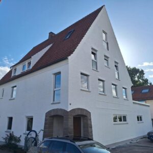 Frisch sanierte, barrierefreie 2,5 Zi.-Wohnung