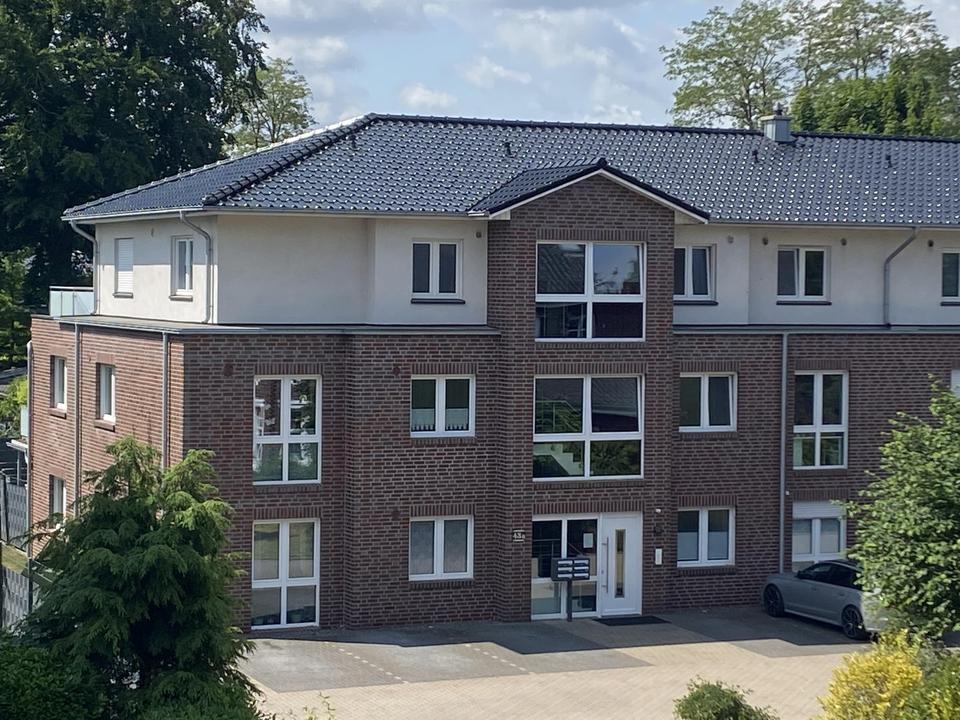 neuwertige 3 Z. Wohnung 91qm mit Gäste WC, Ankleidezimmer u. mehr – Bild 22