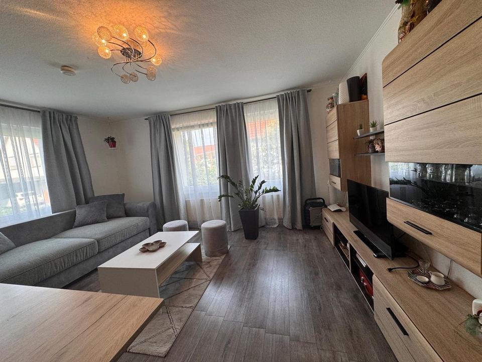 Attraktives Zweifamilienhaus in zentraler Lage – Bild 12