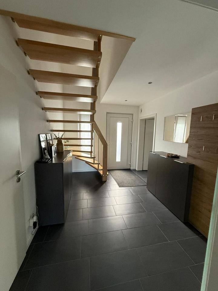 Provisionsfrei! Neuwertiges Einfamilienhaus mit großer Terrasse & Garten – Bild 29