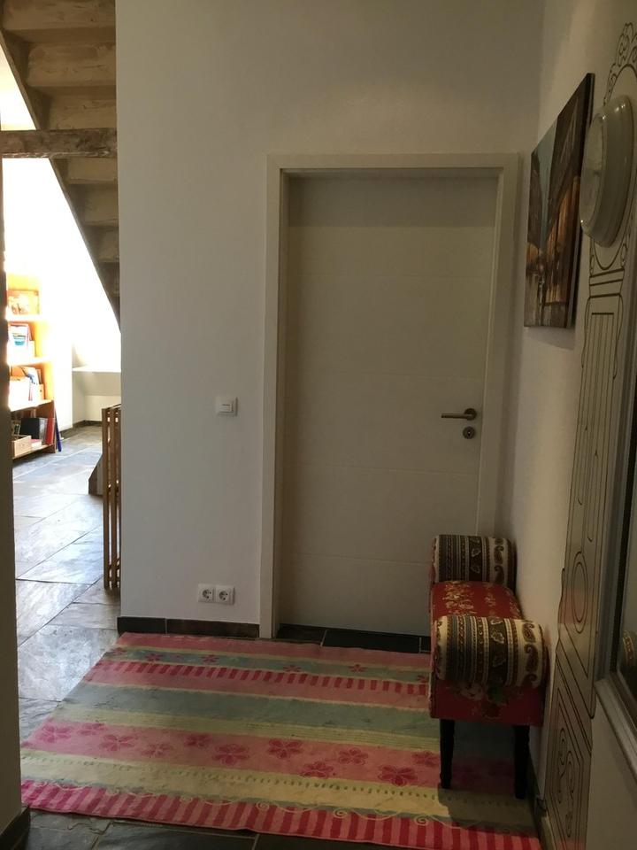 Ruhig und großzügig: Maisonette Wohnung mit Gartenanteil und Stellplatz in Cronenberg – Bild 4