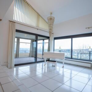 Exklusives Einfamilienhaus mit Panoramablick, Einliegerwohnung & Wellness-Sauna in Unterheinriet