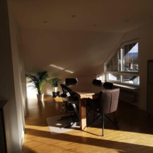 Modernisierte 3 Zimmer Dachgeschosswohnung für Kapitalanleger oder späteren Eigennutz