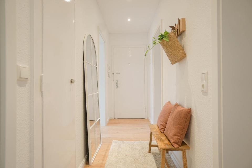 SOFORT FREI: Helle 3-Zimmer Wohnung mit großem Balkon – Bild 4