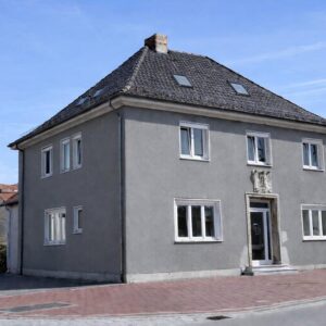 Top Gewerbefläche in Rottenburg - ca 100 qm, Laderampe, Parkplätze, saniert