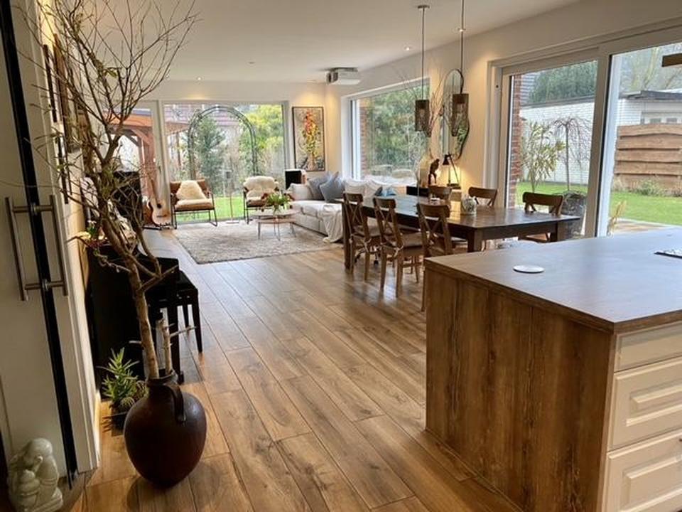 Zweifamilienhaus oder Mehrgenerationshaus in attraktiver Lage – Bild 2