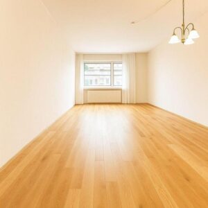 Erstbezug nach Renovierung 3 Zimmer-Wohnung mit Balkon