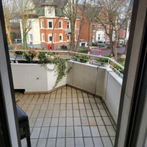 Provisionsfrei, Attraktive 2-Zimmer-Wohnung mit drei Balkonen und TG in der Innenstadt