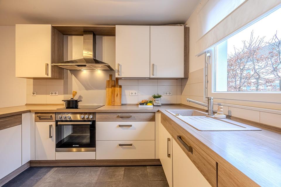 Modernes Reihenmittelhaus in Hanau – 5 Zimmer, zwei Stellplätze & Garten – Bild 4