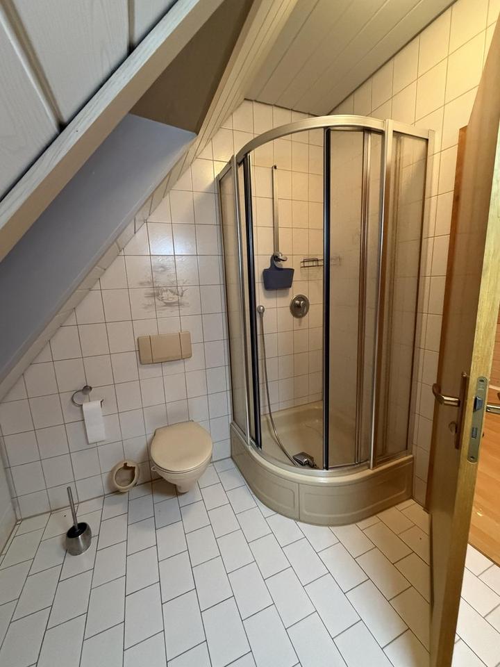 2,5 Zimmer Dachgeschoss Wohnung – Bild 5