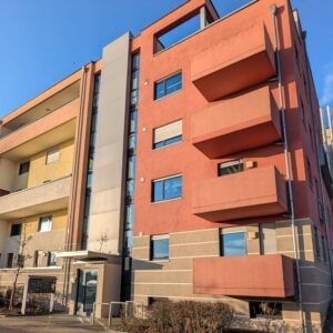 Coloneo: Hochwertige 2,5-Zi-Penthouse-Wohnung mit Dachterrasse