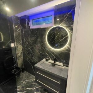 Luxuriöse 4 ZKB 106 Qm Eigentumswohnung. Nach Sanierung neuwertiger Zustand in Top Lage