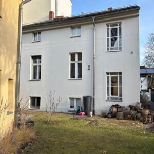 Mehrfamilienhaus in Toplage – Gründerzeit-Klassiker mit Villenflair und Remise