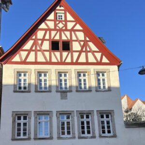 Leben im Denkmal -historisch-energieeffizient-ökologisch- DG-Wohnung links u.a.m.