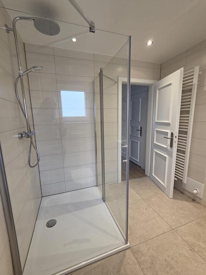 Wow-Effekt am Schlössle: Saniertes Split-Level-Haus mit 3,60m Deckenhöhe, Marmor und Garten – Bild 14