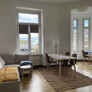 Möblierte Traumwohnung in repräsentativem Altbau zu vermieten