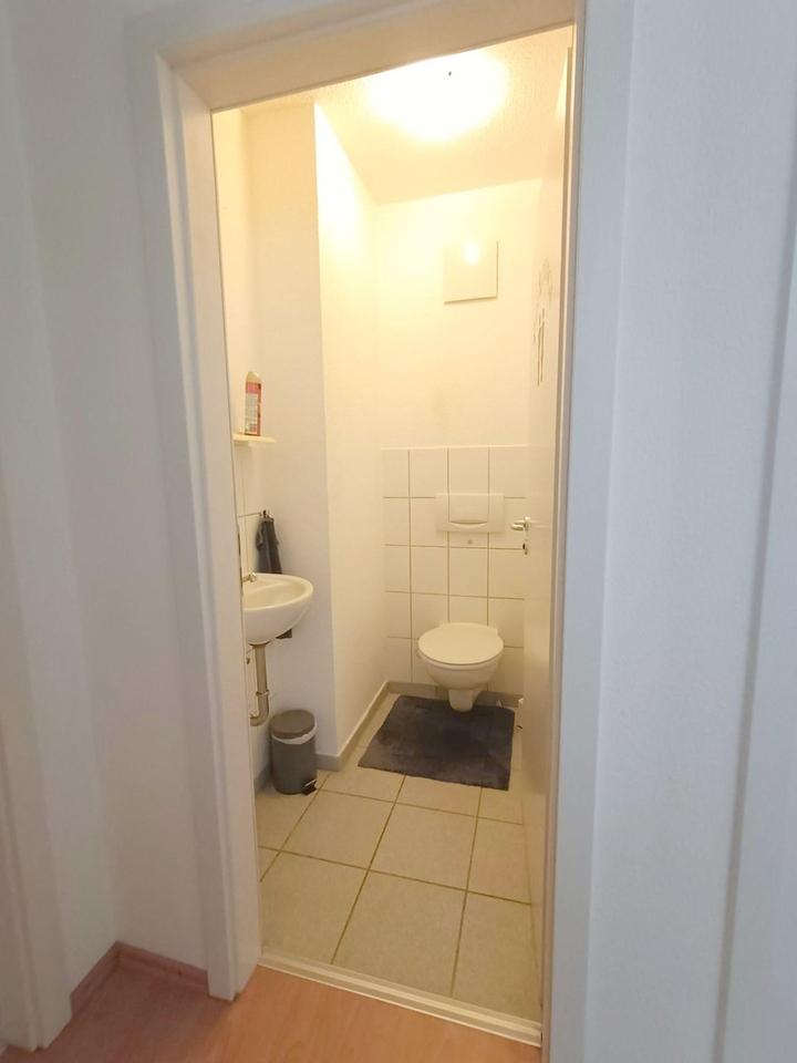 Schöne, helle 3,5 Zi- Wohnung mit EBK, Balkon und Carport in Bad Wimpfen – Bild 9