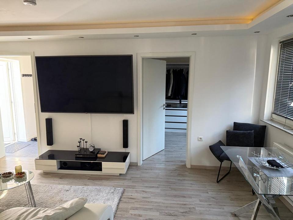 Attraktives Zweifamilienhaus in zentraler Lage – Bild 16