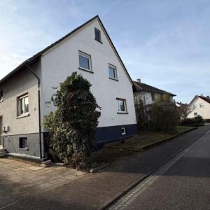 Großes Einfamilienhaus oder Zweifamilienhaus * in Kraichtal